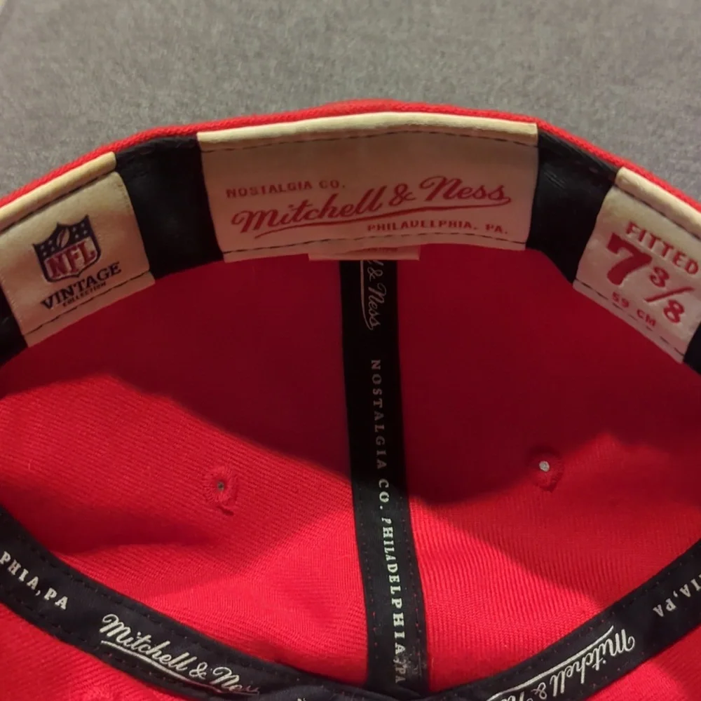 Atlanta Falcons hat - Picture 2 of 3